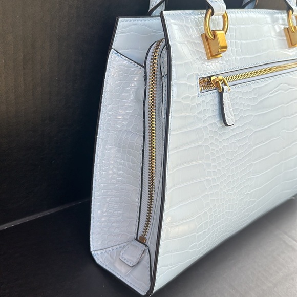 New GUESS Women’s Stephi Girlfriend Satchel - Picture 6 of 14